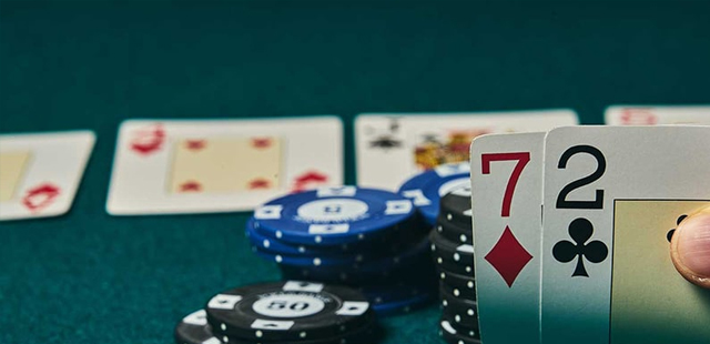 Hướng dẫn cách bluff trong poker hiệu quả dành cho người chơi