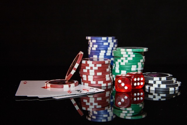 Chip poker là gì? Tìm hiểu chi tiết về loại chip đánh bài Poker